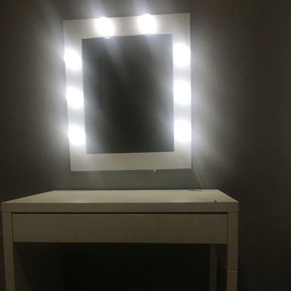 Vanity Mirror - Picture 2 of 4